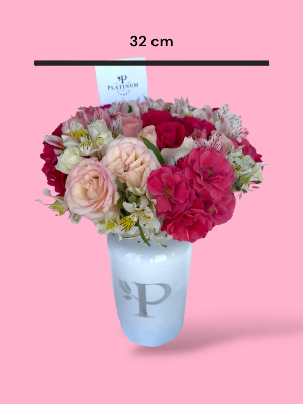 Jarrón De Rosas Con Mini Rosas y Astromelias - Image 4